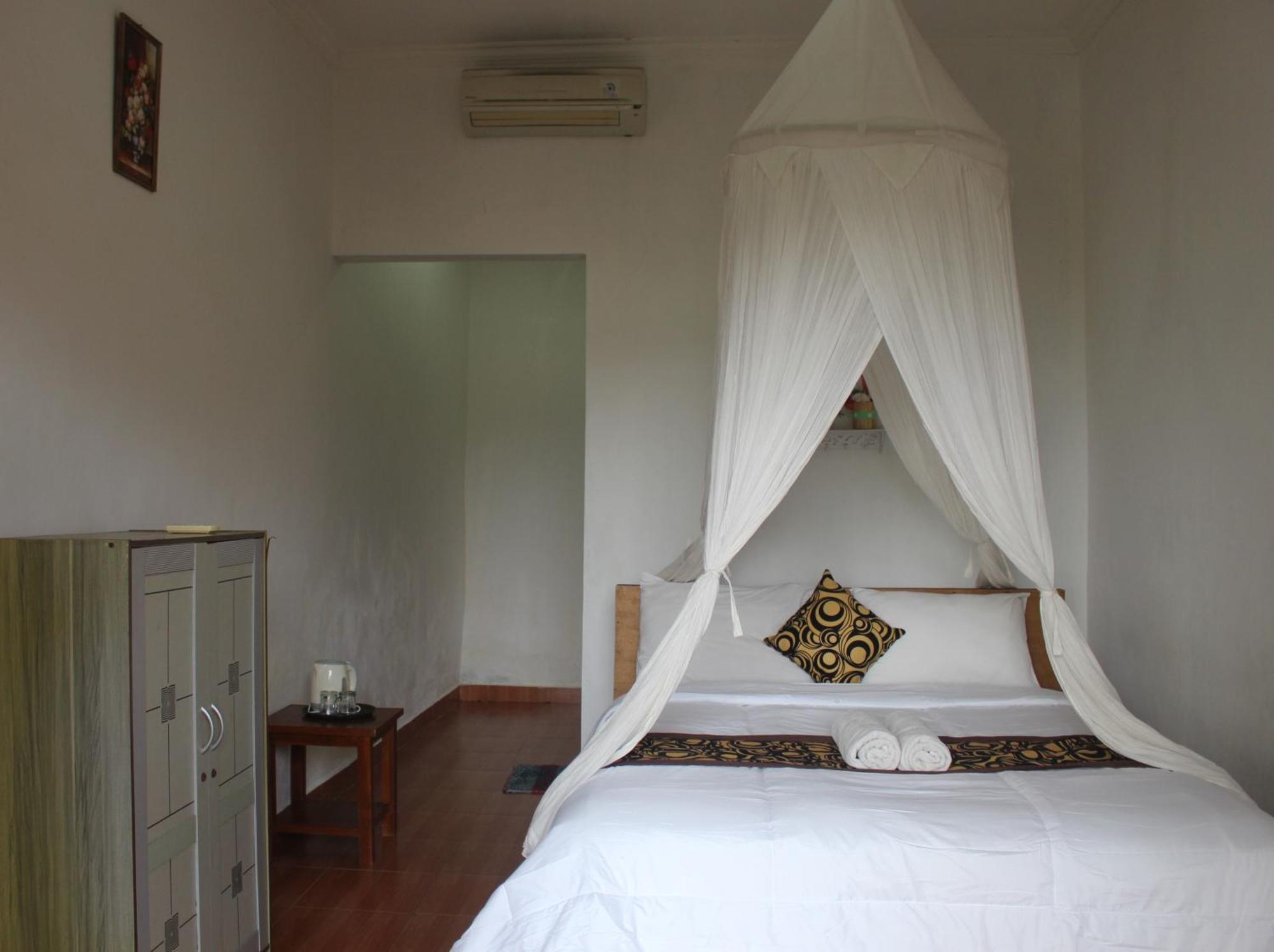 Kusuma Abiakta Sea Side Lembongan Hotel Nusa Lembongan Exterior photo