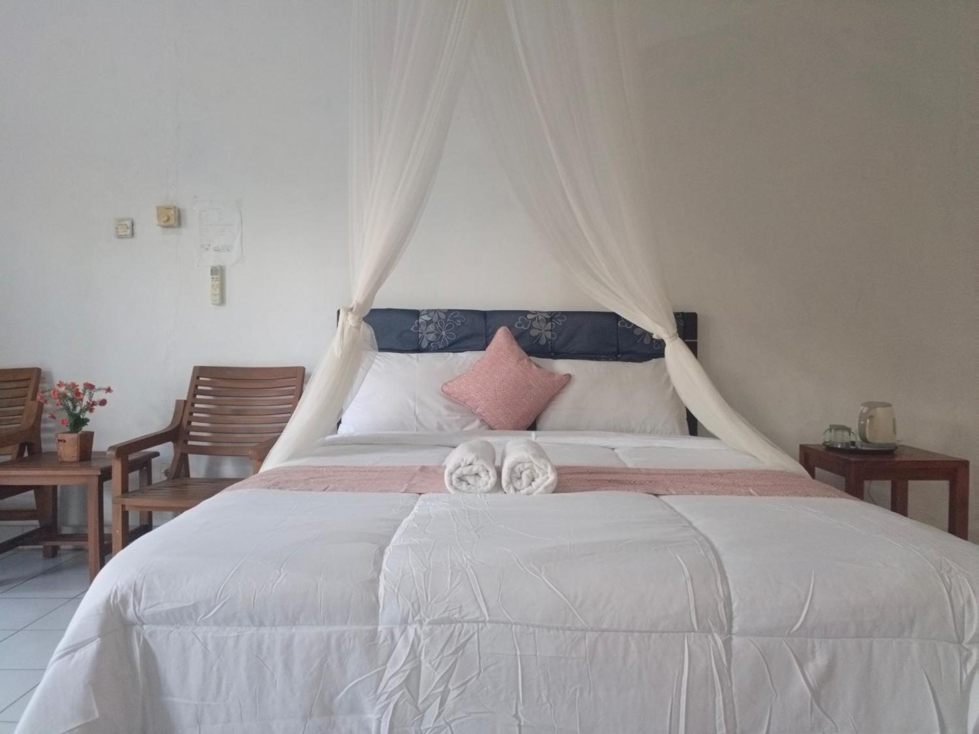 Kusuma Abiakta Sea Side Lembongan Hotel Nusa Lembongan Exterior photo